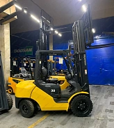 Дизельный погрузчик Komatsu FD30T-17 Б/У