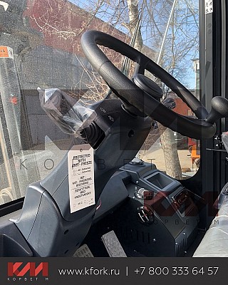 погрузчик Doosan D100S - D160S: салон