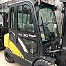 жесткая кабина для погрузчика Doosan D30: вид спереди