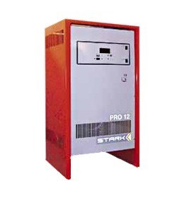 Зарядное устройство для тяговых АКБ STARK Pro12E 24В 40А Однофазное