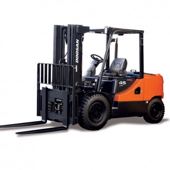 Вилочный погрузчик Doosan D55S-5, дизельный
