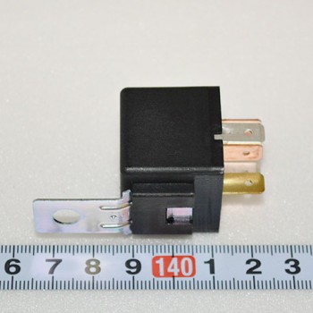 Реле 24В 10/20А 70A A144057/A124026 Doosan