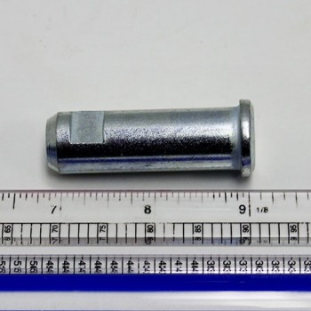 Палец на рулевую тягу 908169 D700583 Doosan Аналог