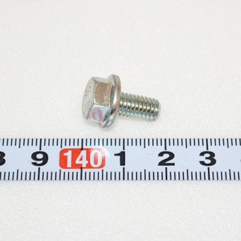 Болт/Bolt,Hex,Eng Frt Cvr A413670 Doosan