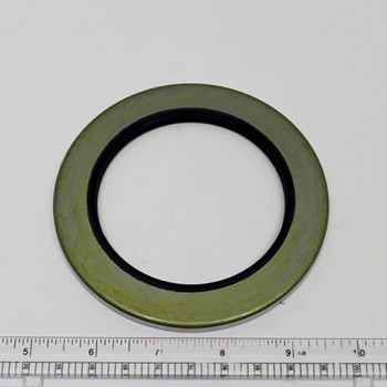 Сальник 6V8407(D700581) Doosan