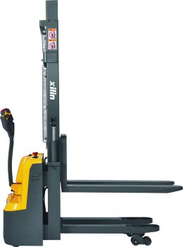 Штабелер самоходный XILIN CDD10R-ES 1000 кг 1600 мм двухуровневый, сопровождаемый