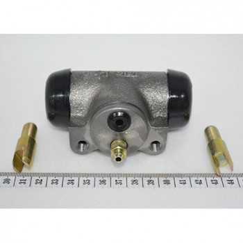 Колесный Тормозной Цилиндр *D20/30A-3 A293961 Doosan
