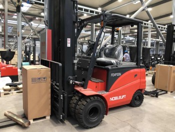 Погрузчик электро NobleLift FE4P35NAC2