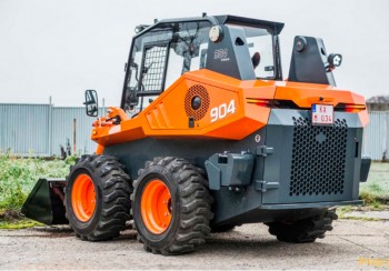 Мини-погрузчик LOCUST L904/904HF