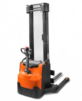 Штабелер сопровождаемый Toyota SWE140L